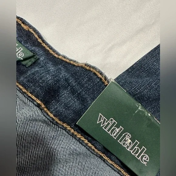 Wild Fable Dark Indigo Distressed Highest Rise Raw
Hem Skinny Jeans Size 16/33 - Picture 14 of 16